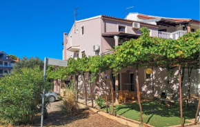 Cozy Apartment In Fazana With Wifi